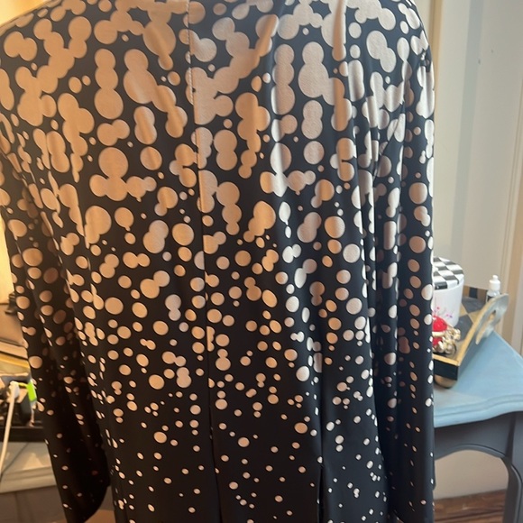 Ladies tunic, lots of polka dots - Picture 6 of 6